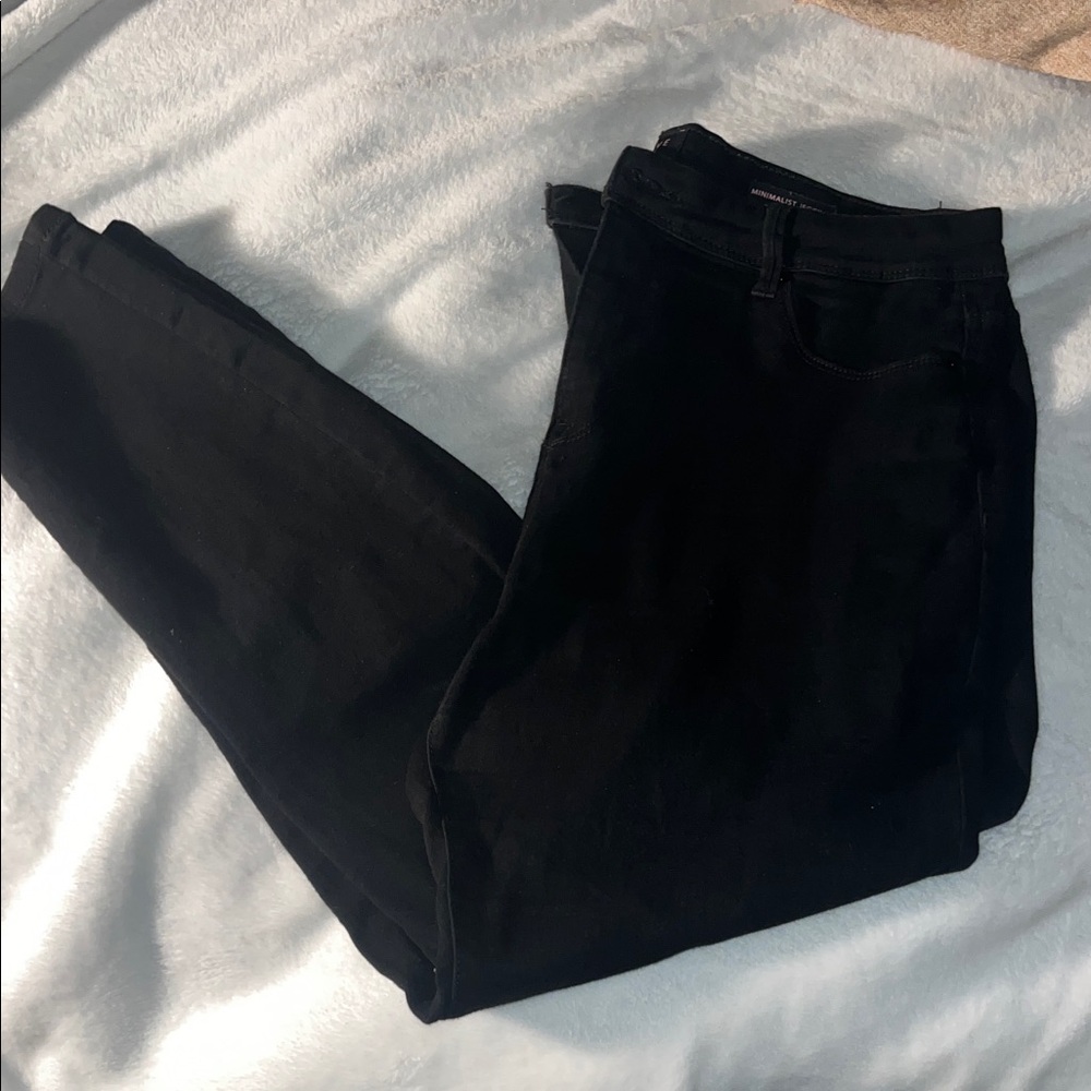 Black skinny jeans